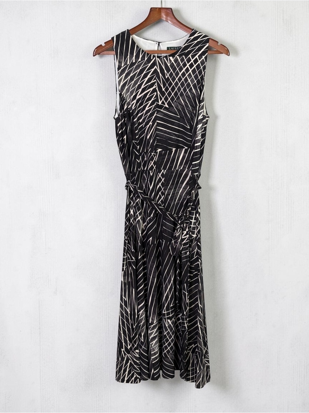 Lauren Ralph Lauren Geometric Midi Dress 12 Tie Waist Black Gray Ivory - Picture 4 of 13